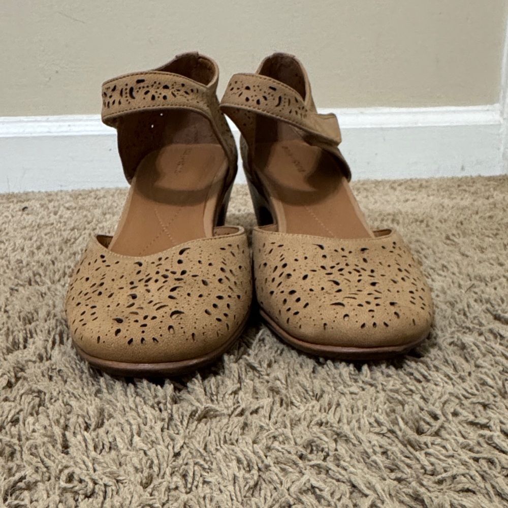 Easy Spirit Cindie Tan Leather Mary Jane Shoe size 10 Cottagecore Comfort Spring